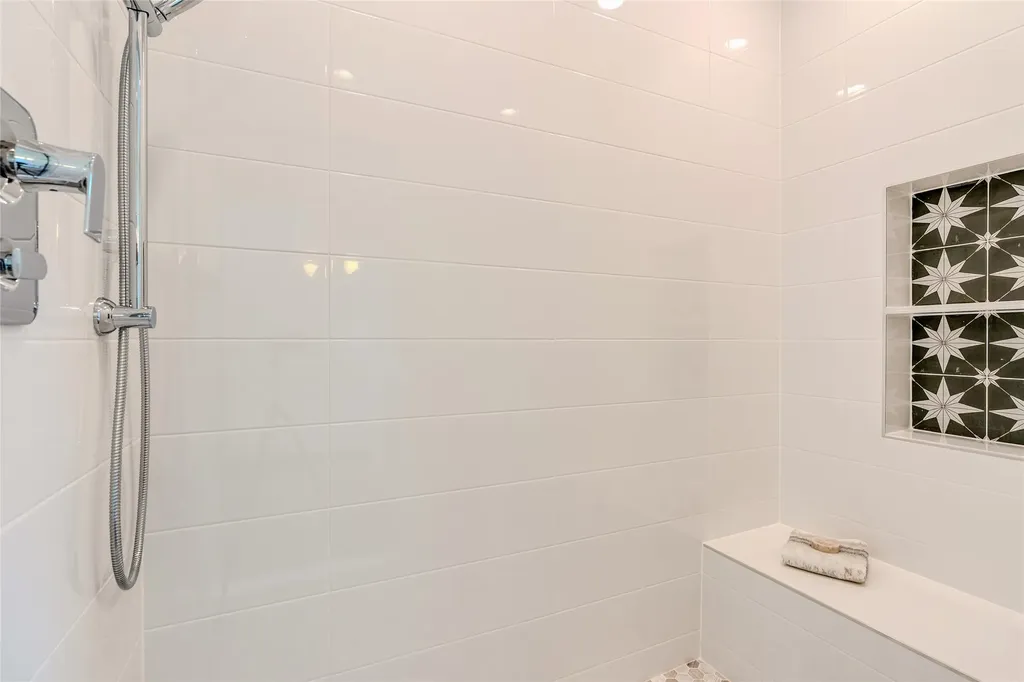 120 Bay Court Lakeside MT 59922