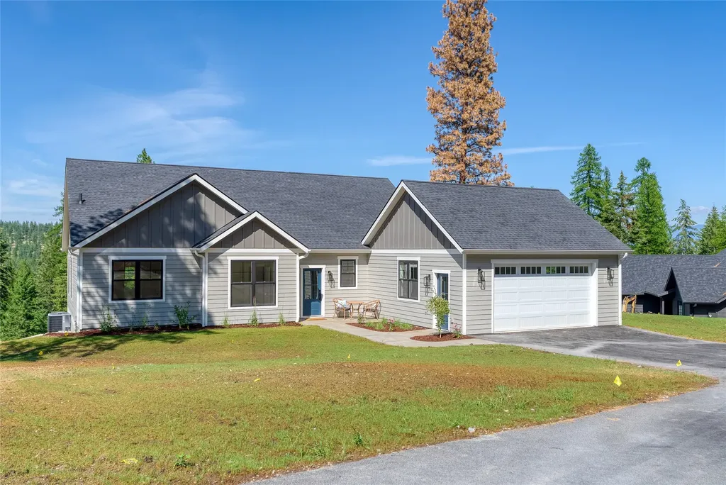 120 Bay Court Lakeside MT 59922