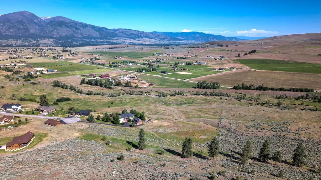 Nhn Riley Lane Florence MT 59833