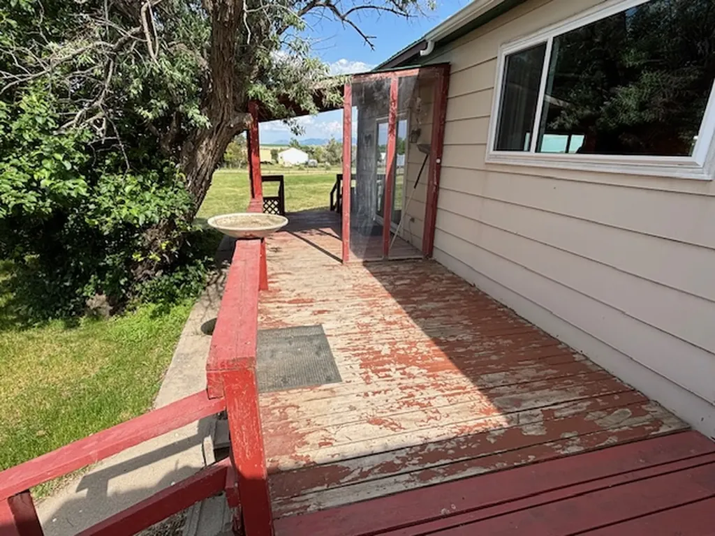321 Francis Avenue Sweet Grass MT 59484