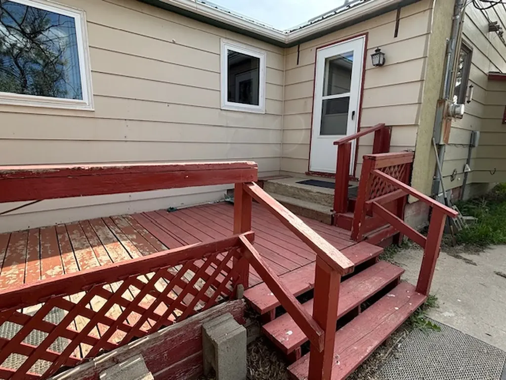 321 Francis Avenue Sweet Grass MT 59484