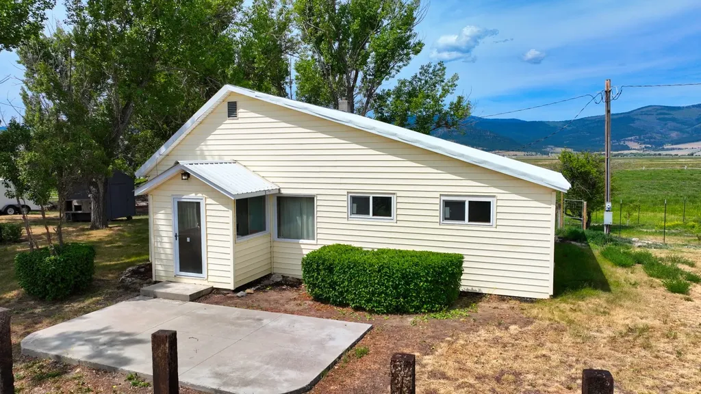 2167 Mt Highway 28 Hot Springs MT 59845