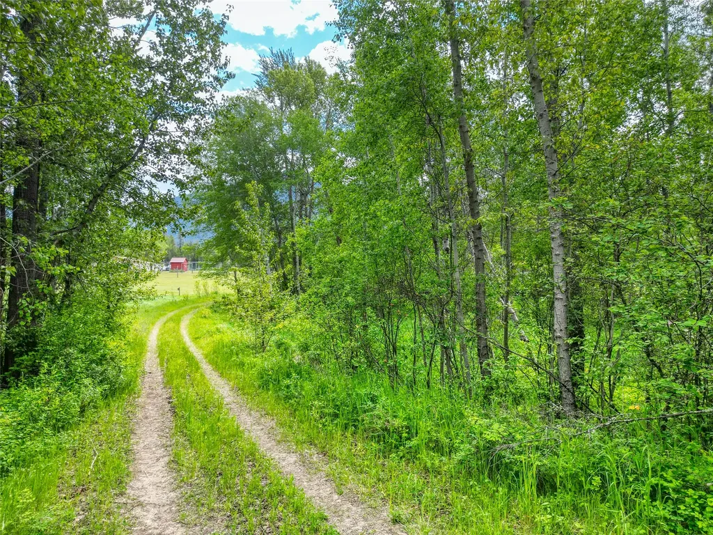 11315 Us Highway 2 E West Glacier MT 59936