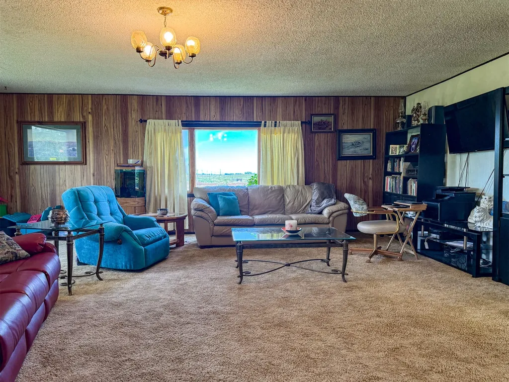 1720 Us Highway 408 Fairfield MT 59436