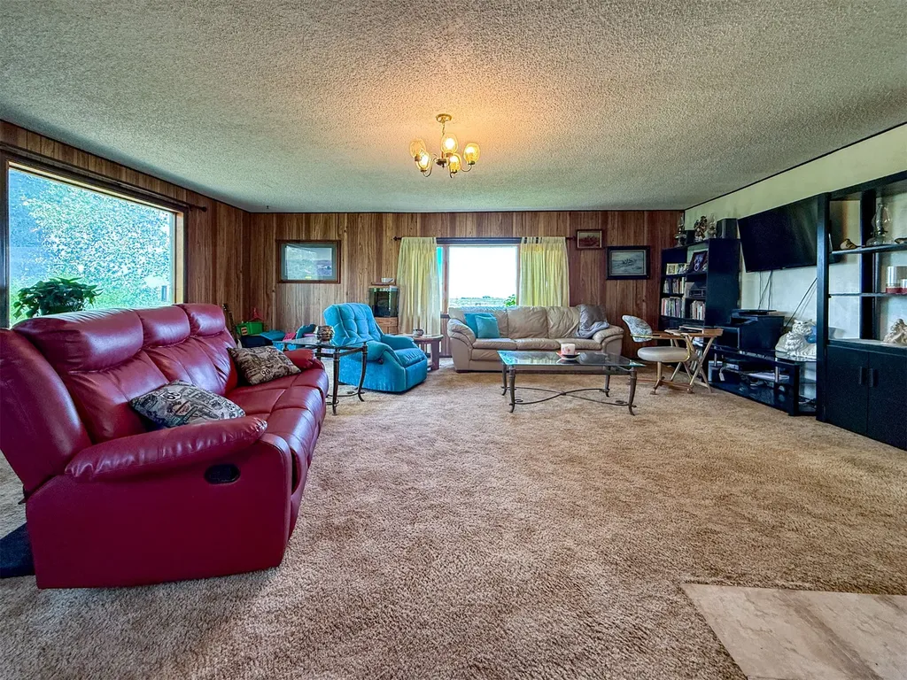 1720 Us Highway 408 Fairfield MT 59436