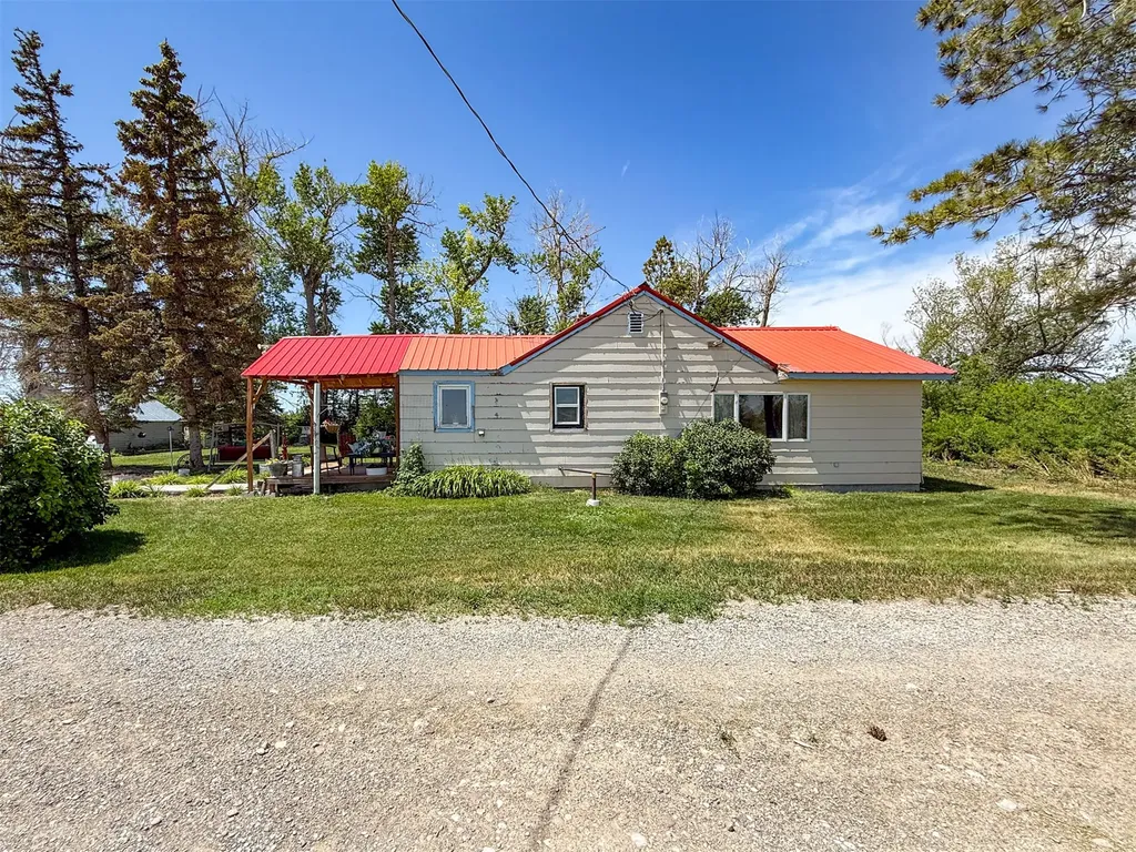 1720 Us Highway 408 Fairfield MT 59436
