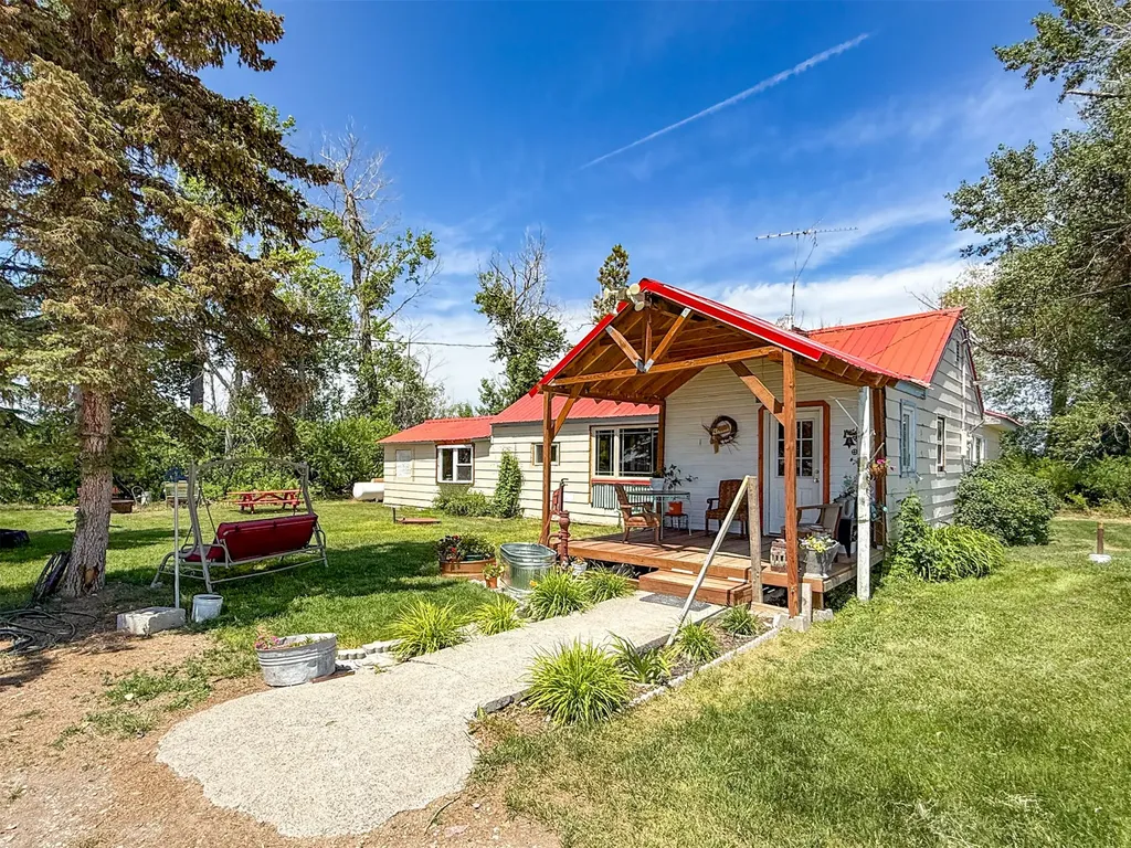 1720 Us Highway 408 Fairfield MT 59436