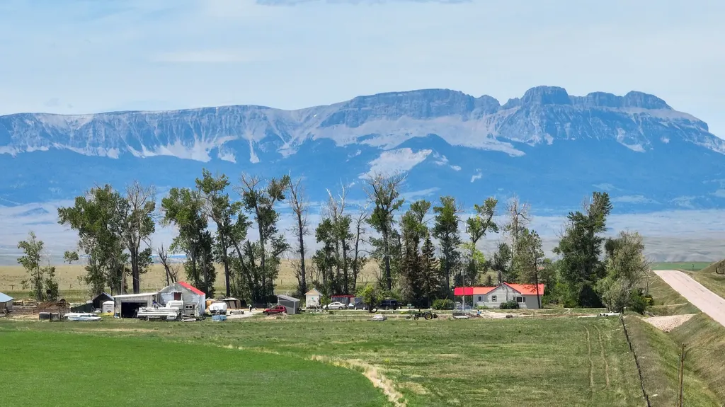 1720 Us Highway 408 Fairfield MT 59436
