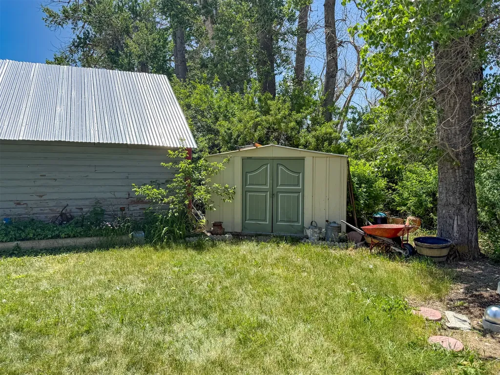 1720 Us Highway 408 Fairfield MT 59436