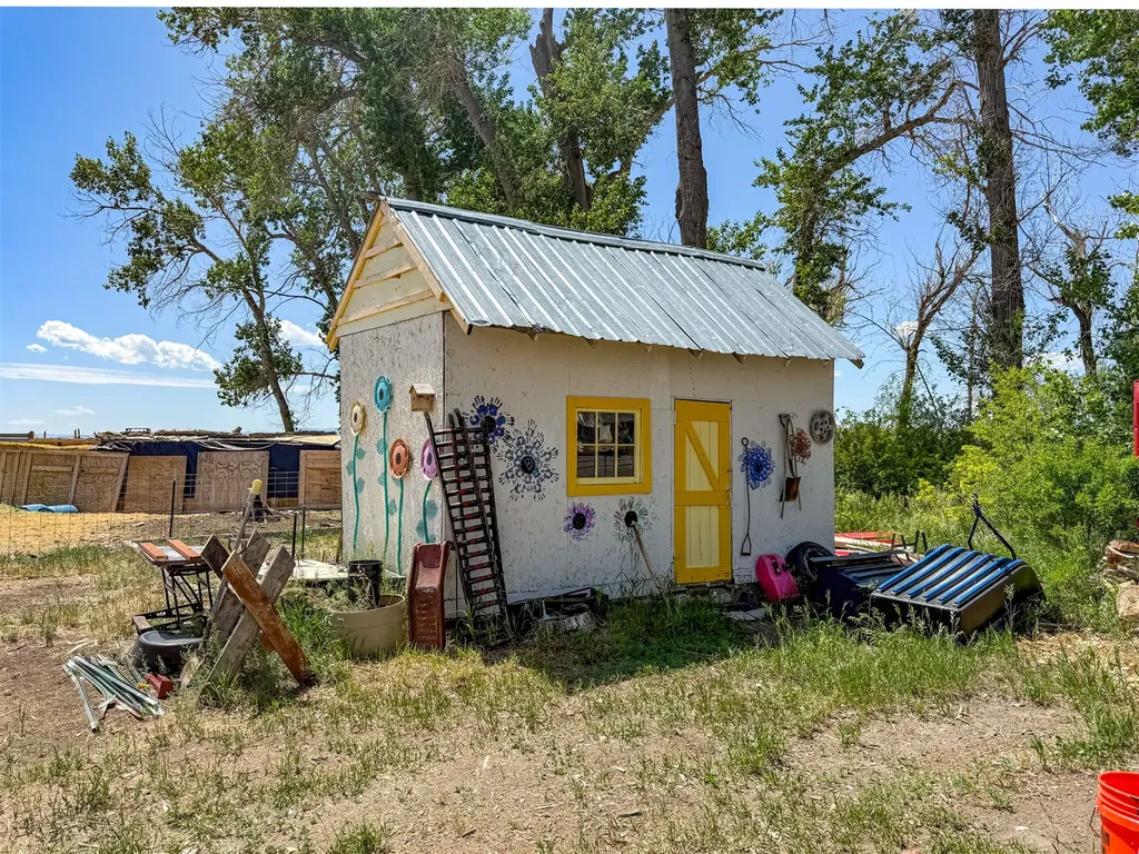 1720 Us Highway 408 Fairfield MT 59436