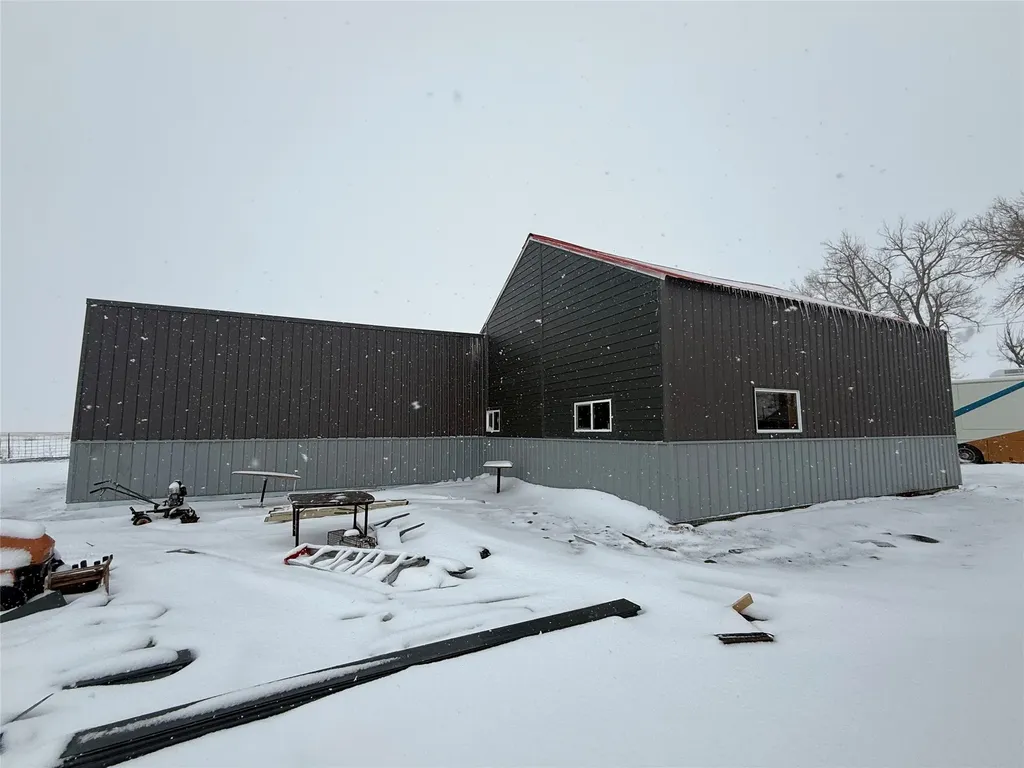 1720 Us Highway 408 Fairfield MT 59436