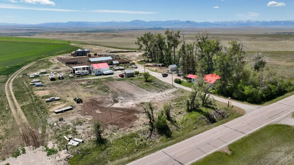 1720 Us Highway 408 Fairfield MT 59436