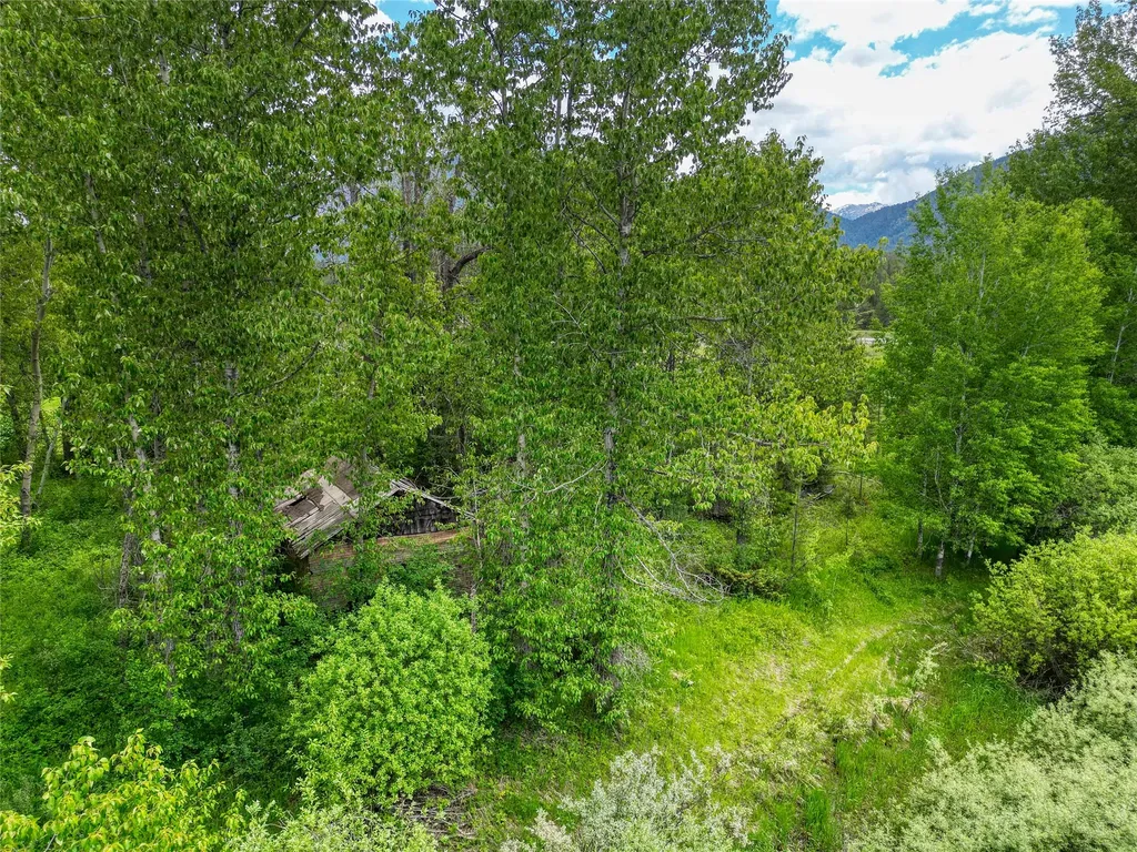 11315 Us Highway 2 E West Glacier MT 59936