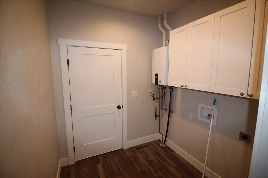 600 Mountain View Drive Cascade MT 59421