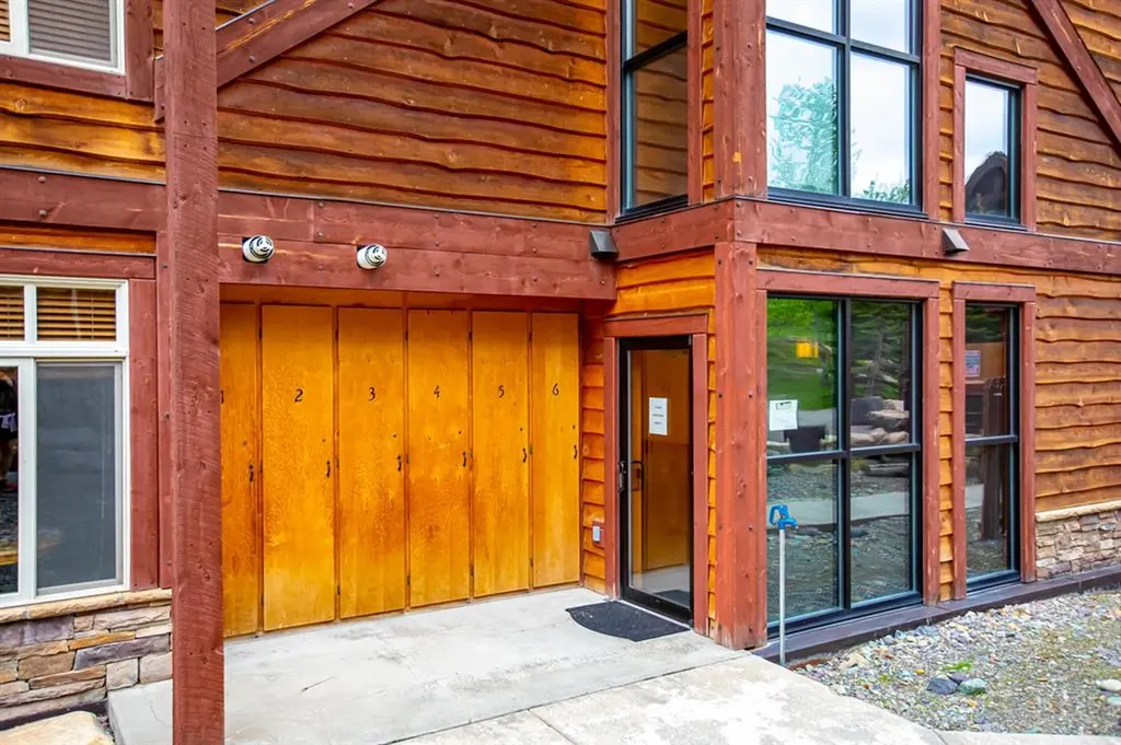 3832 Tamarack Avenue Whitefish MT 59937