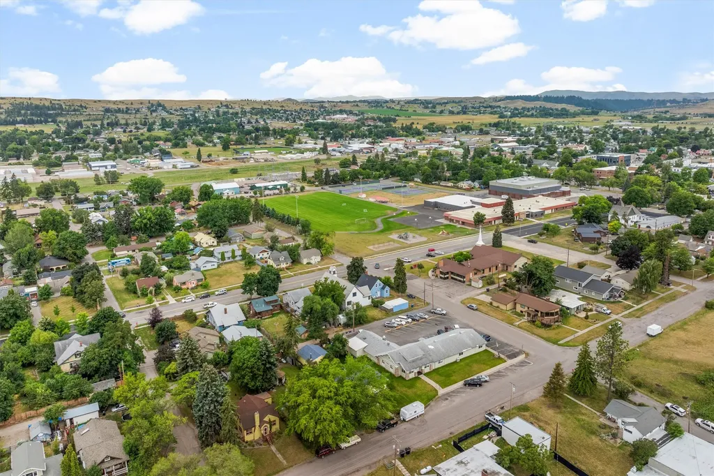 503 4th Avenue E Polson MT 59860
