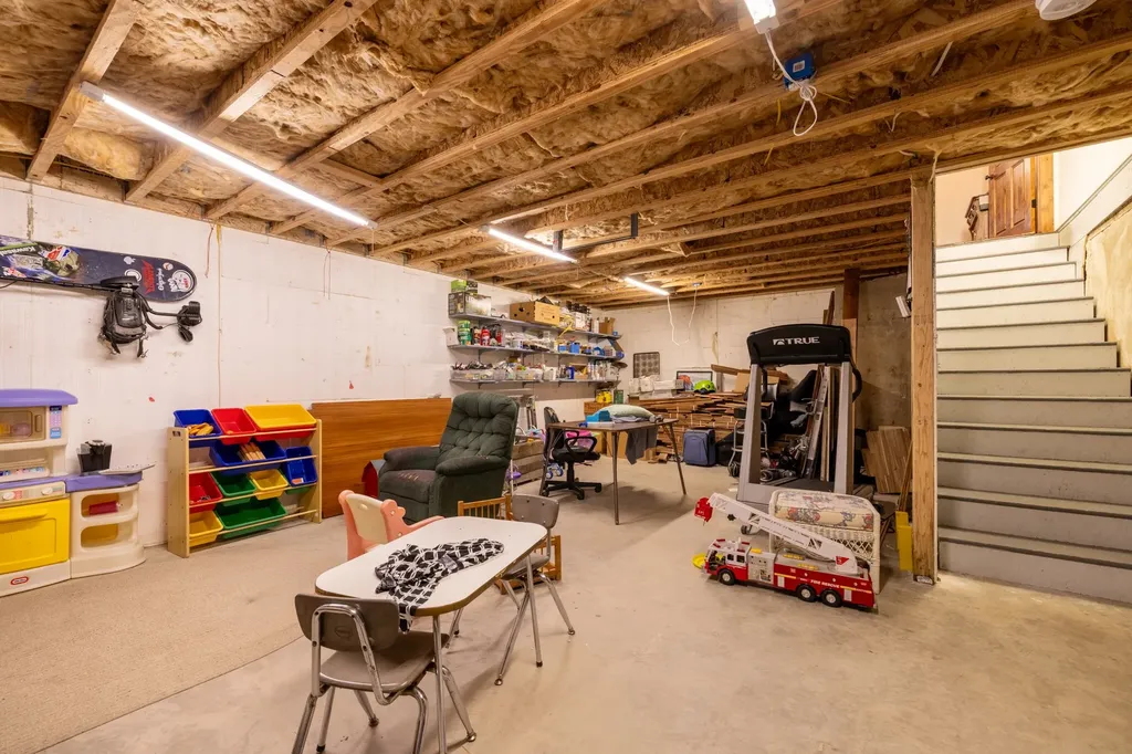 58 Gilman Road Garrison MT 59731