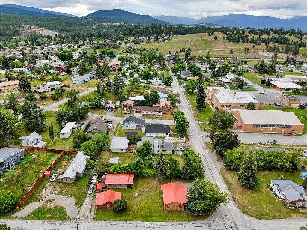 450 6th Street E Eureka MT 59917