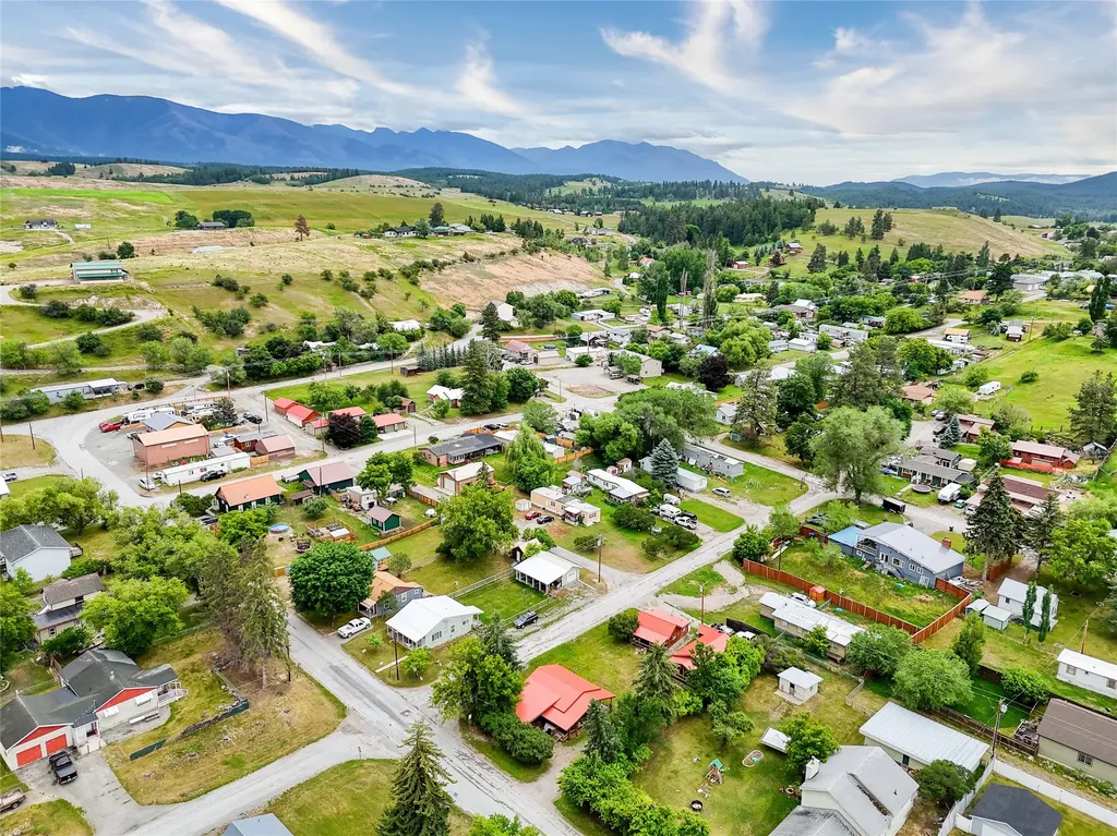 450 6th Street E Eureka MT 59917