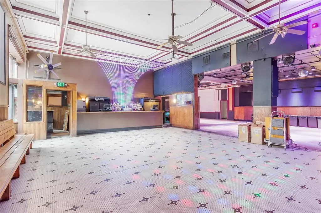 135 W Broadway Street Missoula MT 59802