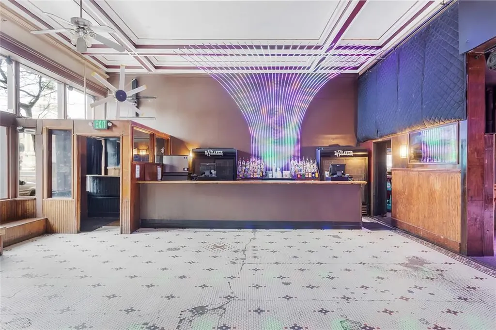 135 W Broadway Street Missoula MT 59802