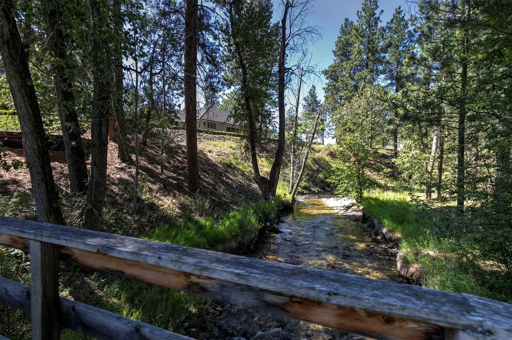236 Oso Trail Victor MT 59875
