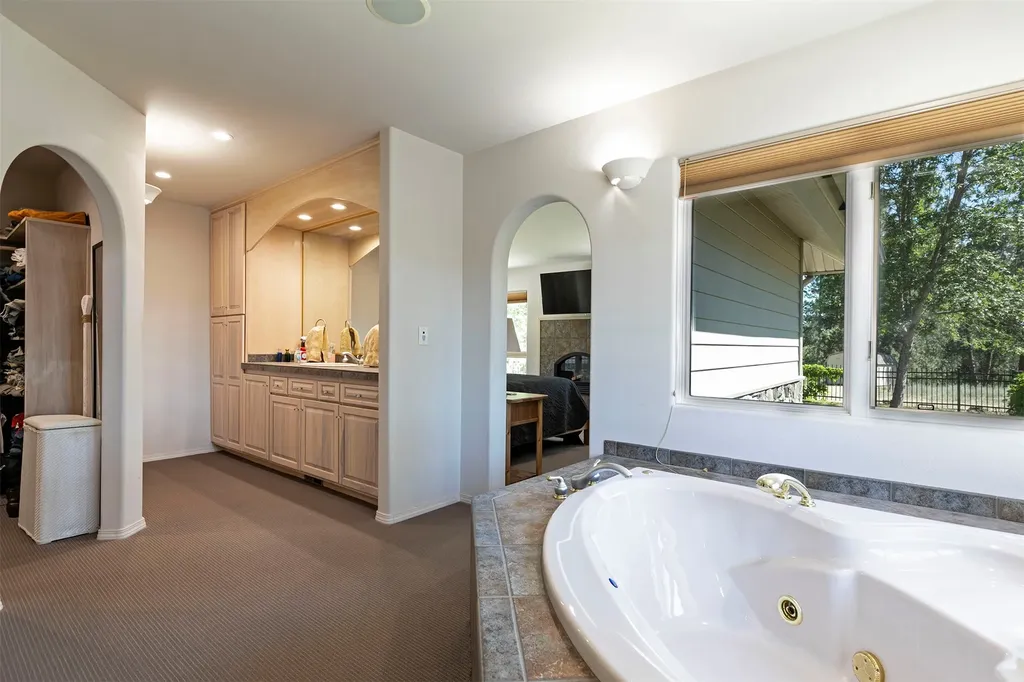 236 Oso Trail Victor MT 59875