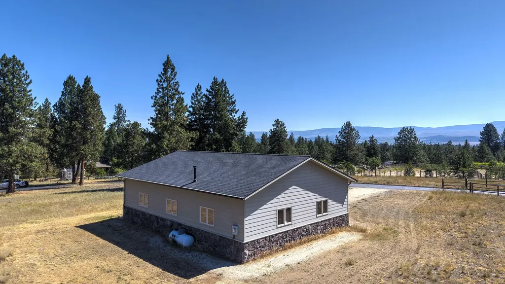 236 Oso Trail Victor MT 59875