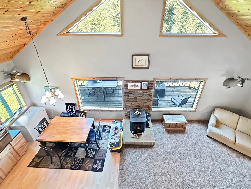 16 Upper Slope Road Cardwell MT 59721