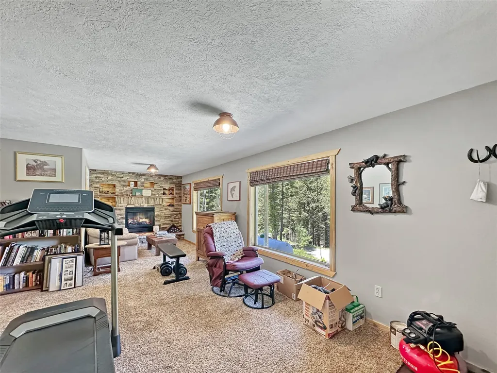 16 Upper Slope Road Cardwell MT 59721