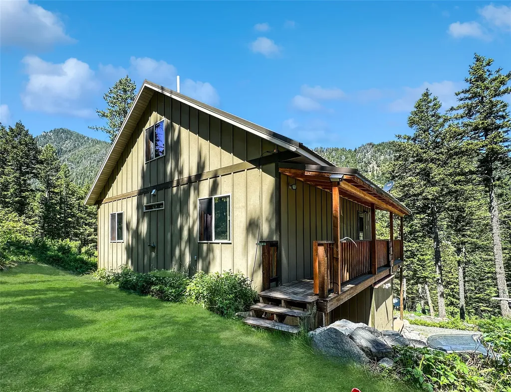 16 Upper Slope Road Cardwell MT 59721