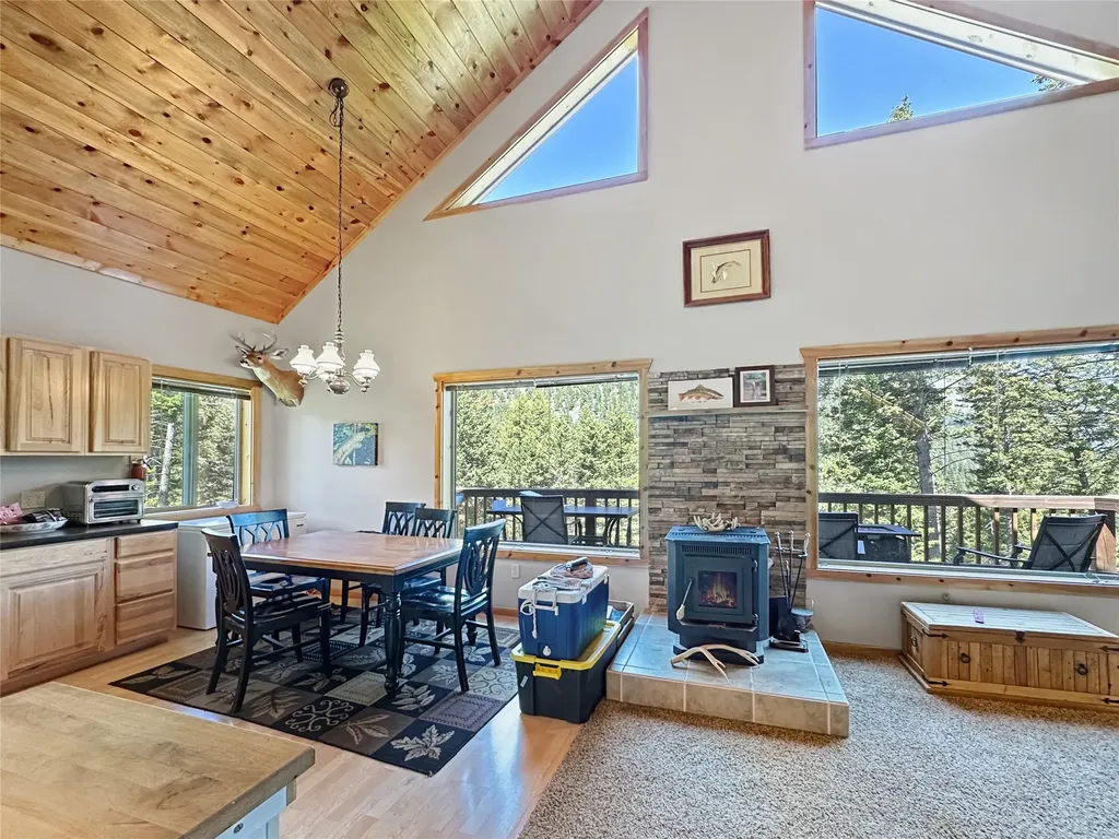 16 Upper Slope Road Cardwell MT 59721