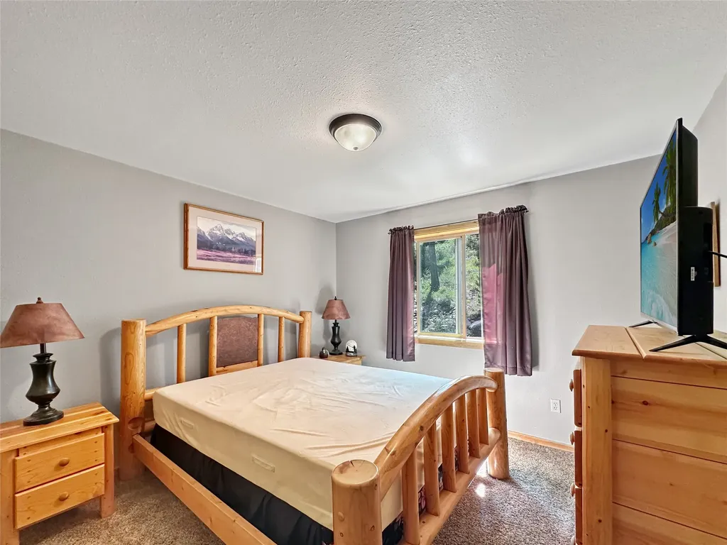 16 Upper Slope Road Cardwell MT 59721