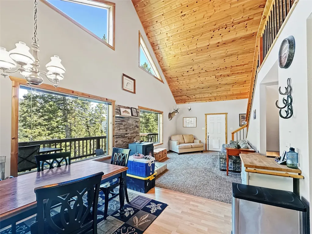 16 Upper Slope Road Cardwell MT 59721