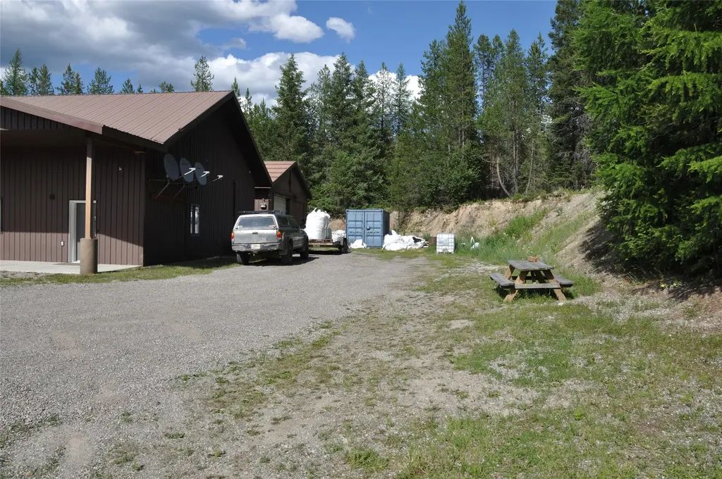 6065 - 6073 Us Highway 93 N Olney MT 59927