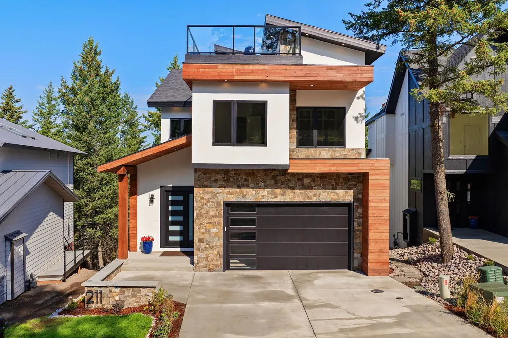 211 Whisper Ridge Drive Bigfork MT 59911
