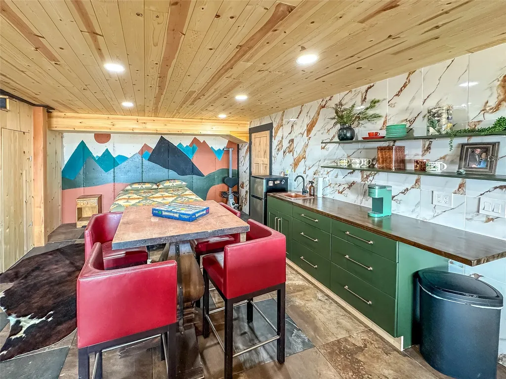 8 Montana Way Ennis MT 59729