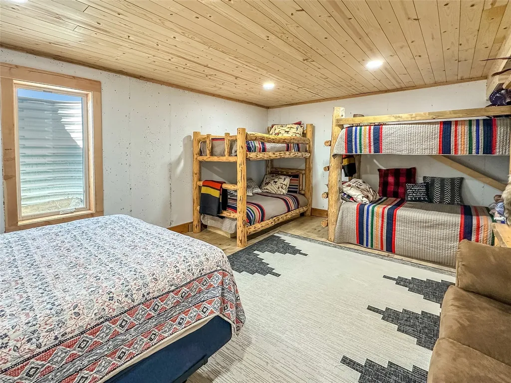 8 Montana Way Ennis MT 59729