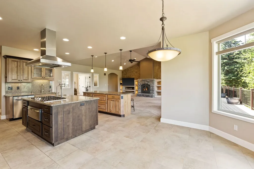 149 Monet Road Lakeside MT 59922