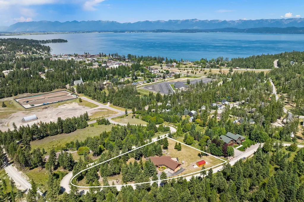 149 Monet Road Lakeside MT 59922