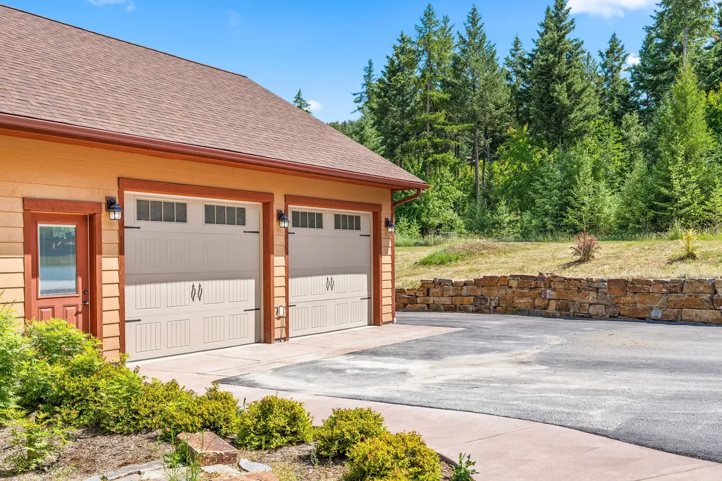 149 Monet Road Lakeside MT 59922