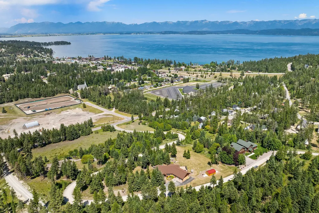 149 Monet Road Lakeside MT 59922