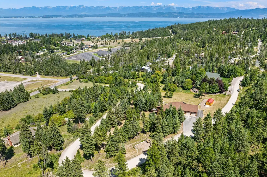 149 Monet Road Lakeside MT 59922