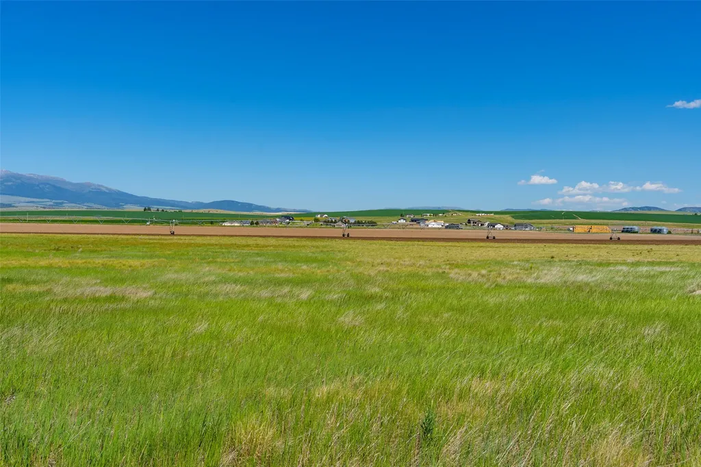 71 Fritsche Lane Townsend MT 59644