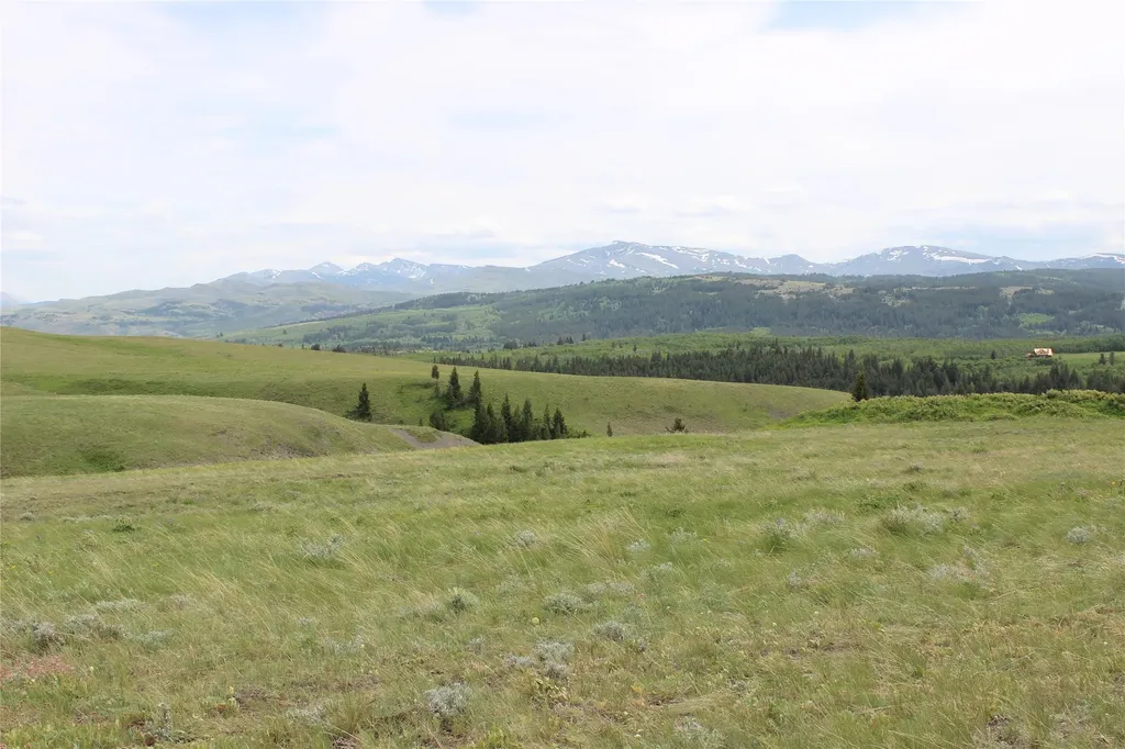 21001 Us Highway 2 East Glacier Park MT 59434