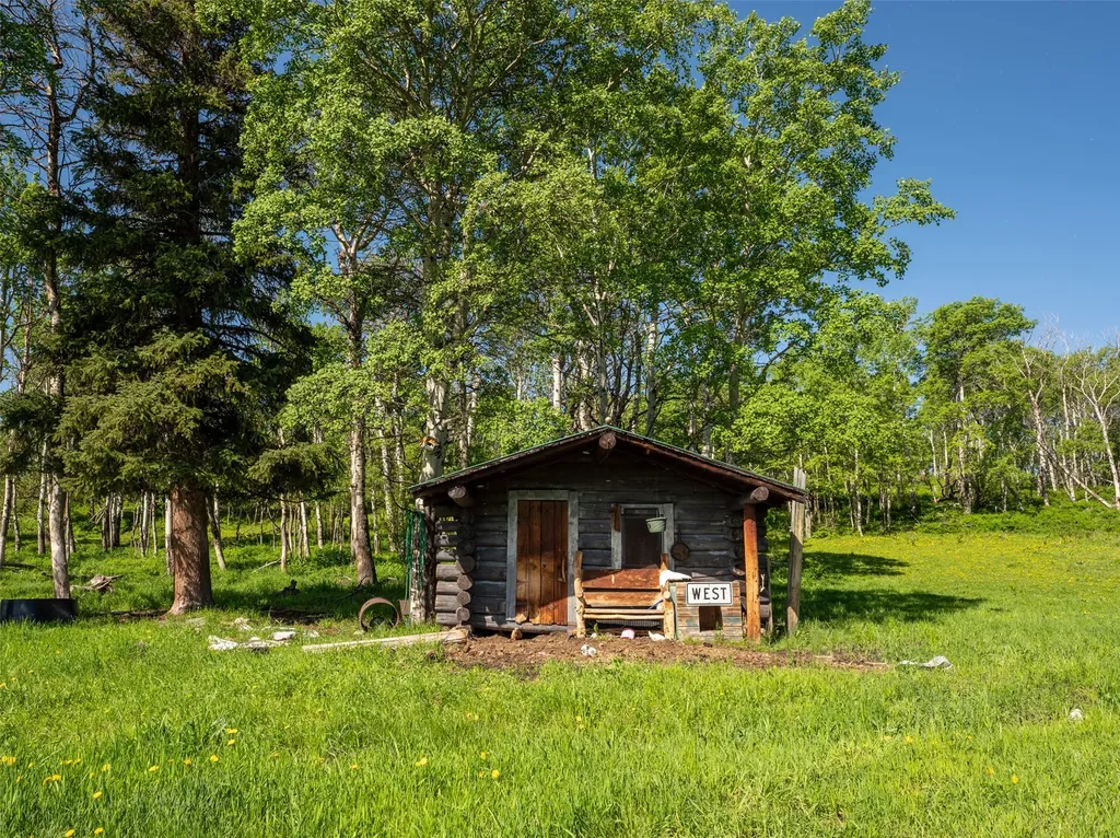 21001 Us Highway 2 East Glacier Park MT 59434