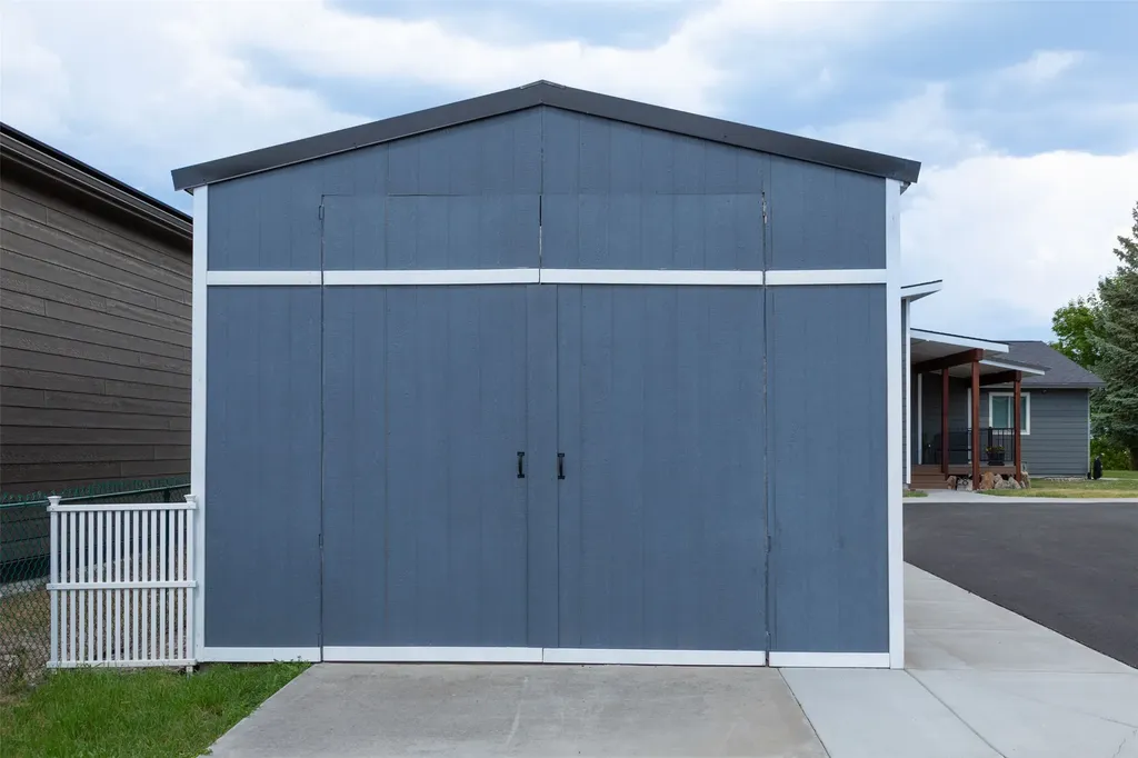 328 Shoreline Drive Polson MT 59860