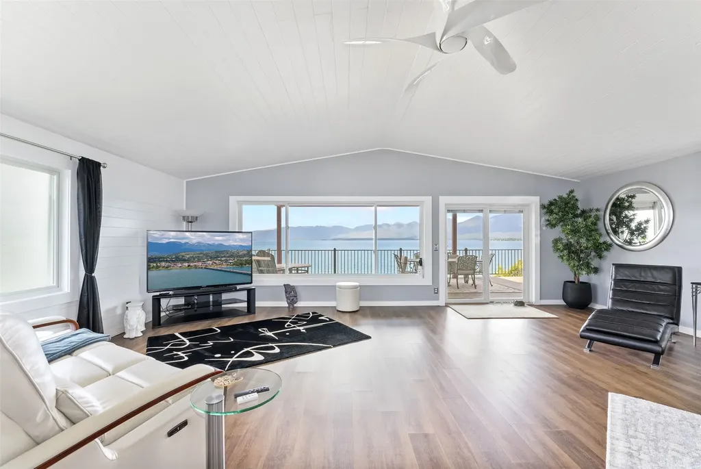 328 Shoreline Drive Polson MT 59860