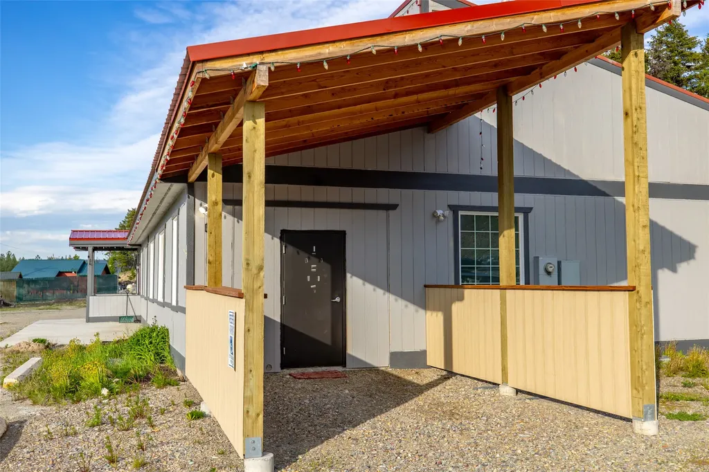 8250 Us Highway 2 W Marion MT 59925