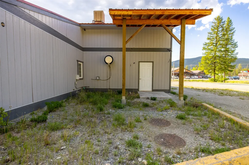 8250 Us Highway 2 W Marion MT 59925